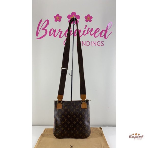 Authentic LOUIS VUITTON Brown Monogram Canvas Leather Bosphore Messenger Bag - Picture 3 of 13
